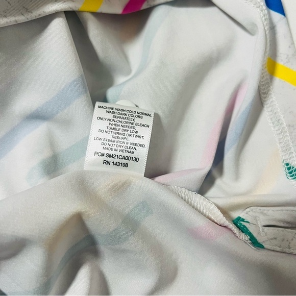 Chubbies Men's Medium Lightweight Performance Polo Logo Sleeve EUC Multicolored - Picture 8 of 8